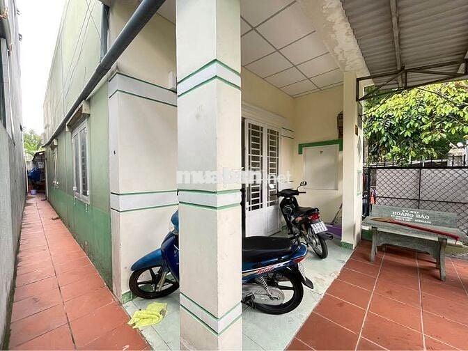 BÁN NHÀ!!! 144m2(5x29)giá 1tỷ150 đường nhựa tới nhà cách ql22 chỉ 500m