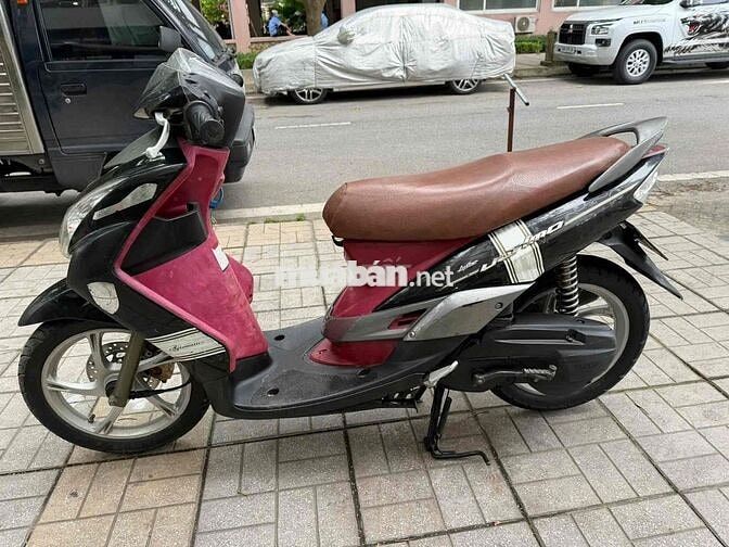 Yamaha Mio Đen, Hồng