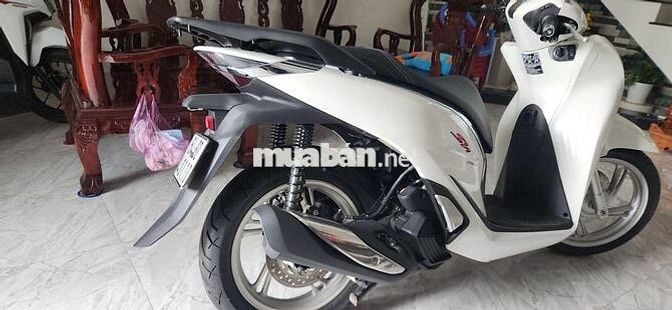 Honda SH150i ABS Trắng 2524 km Vĩnh Long