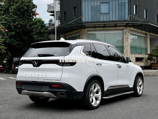 LUX SA PREMIUM 21 - 38.000KM - MÀU TRẮNG SIÊU HOT