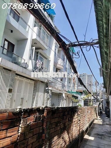 BÁN NHÀ NGAY CHỢ LÝ PHỤC MAN – HẺM ĐÔI 5M – CHỈ CÁCH CHỢ 17M