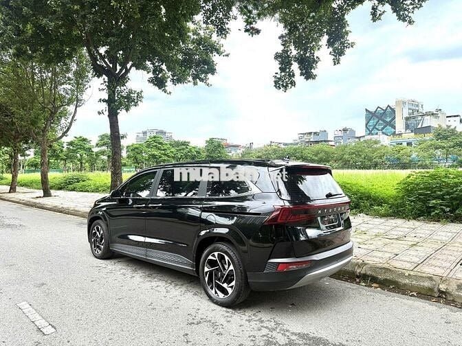 Hyundai Custin 2.0T 2023 40.000km Đen