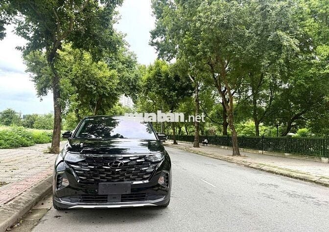 Hyundai Custin 2.0T 2023 40.000km Đen