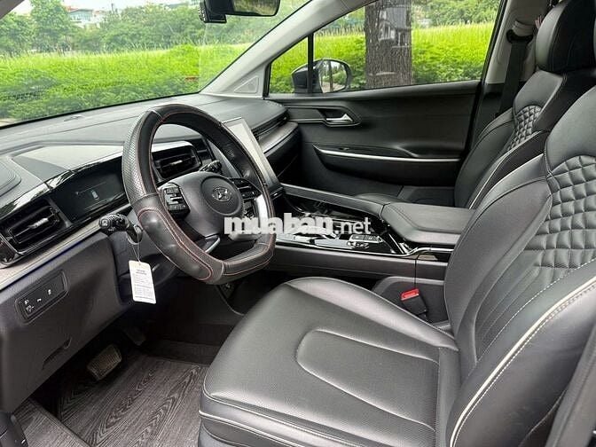 Hyundai Custin 2.0T 2023 40.000km Đen