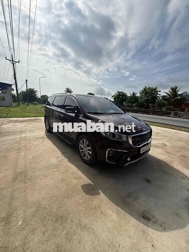 Kia Sedona SX 2018 Dầu Đỏ mận