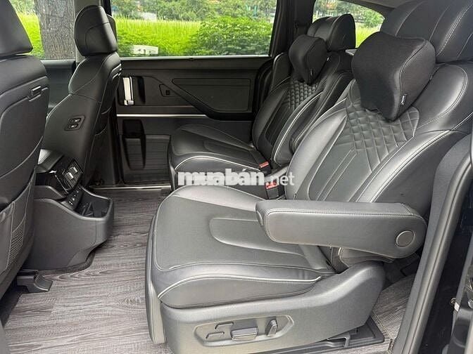 Hyundai Custin 2.0T 2023 40.000km Đen