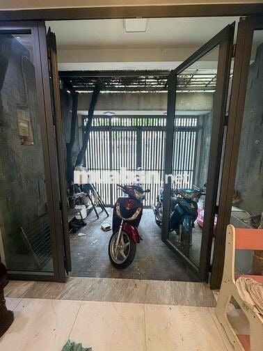 Nhà 4 dài 20m 2 lầu 4 pn đs 8 p11