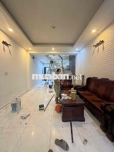Nhà 4 dài 20m 2 lầu 4 pn đs 8 p11