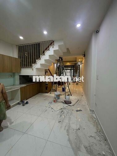 Nhà 4 dài 20m 2 lầu 4 pn đs 8 p11