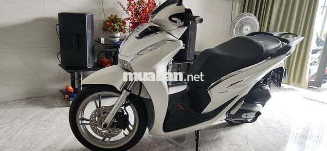 Honda SH150i ABS Trắng 2524 km Vĩnh Long