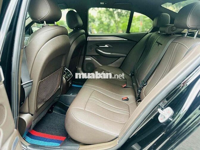 VinFast Lux A2.0 Base 2022 Đen 45000 km