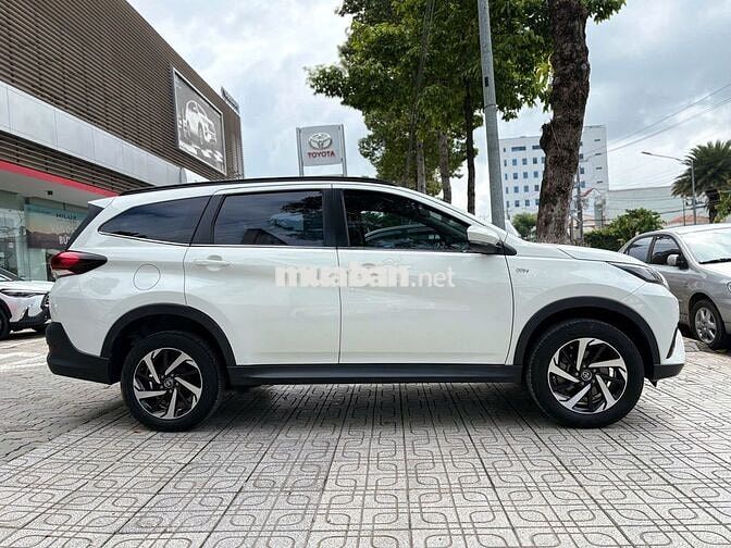Toyota Rush 1.5 Tự động 2018, xe gia đình