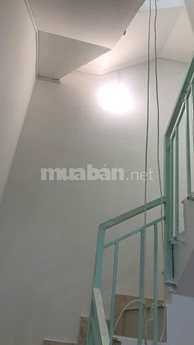 Bán Nhà Vĩnh Viễn,Q10,cách mặt tiền 10m, hẻm 3m thông, 30m2 giá 6.2 tỷ