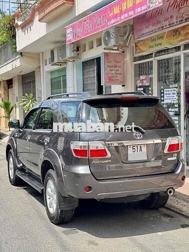 Toyota Fortuner 2010 2.7 AT Xám Tự động