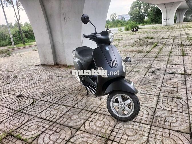 Piaggio Vespa êm như xe điện biển TPHCM 