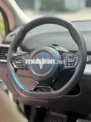 VinFast VF8 Plus 2023 Trắng 35000 km