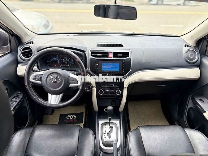 Toyota Rush 1.5 Tự động 2018, xe gia đình