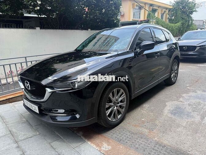 Mazda CX-5 2.0 Premium 2022 xe cực đẹp