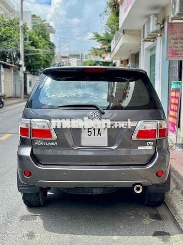 Toyota Fortuner 2010 2.7 AT Xám Tự động