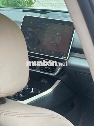 VinFast VF8 Plus 2023 Trắng 35000 km