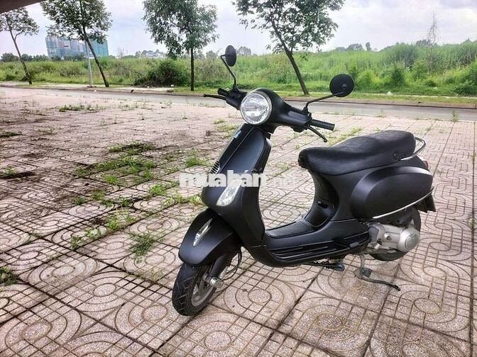 Piaggio Vespa êm như xe điện biển TPHCM 