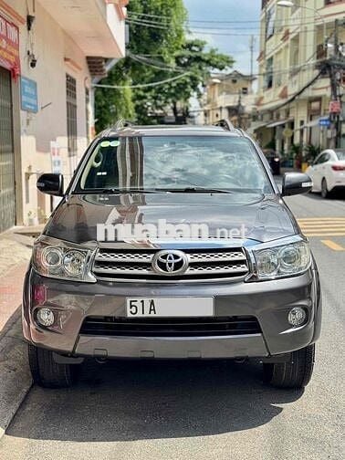 Toyota Fortuner 2010 2.7 AT Xám Tự động