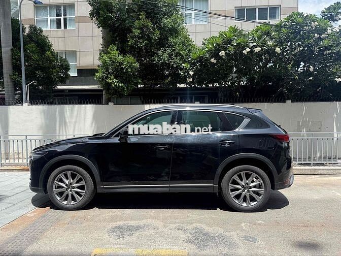 Mazda CX-5 2.0 Premium 2022 xe cực đẹp