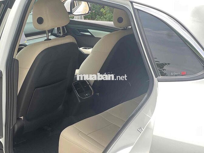 VinFast VF8 Plus 2023 Trắng 35000 km