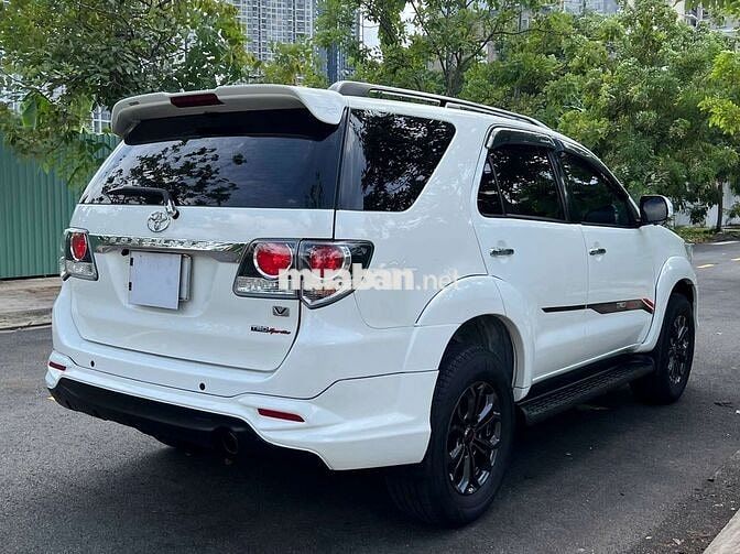 Toyota Fortuner Sportivo TRD 2016 Trắng 93.000km