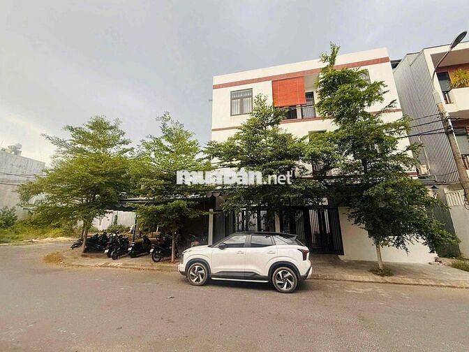 BĐS LÔ GÓC ĐẸP + SẴN DÒNG TIỀN CHO THUÊ