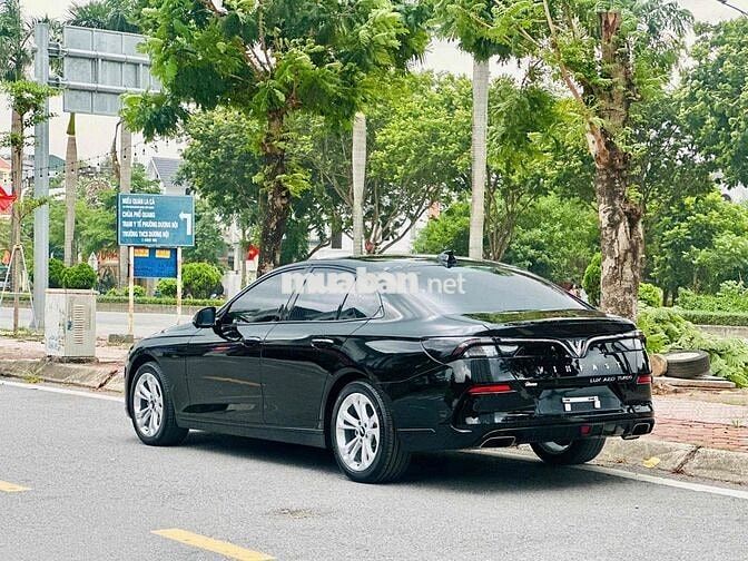 VinFast Lux A2.0 Base 2022 Đen 45000 km