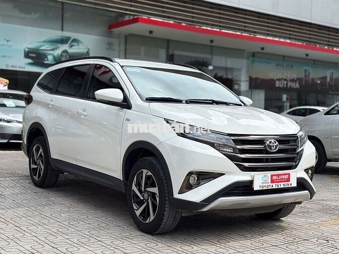 Toyota Rush 1.5 Tự động 2018, xe gia đình