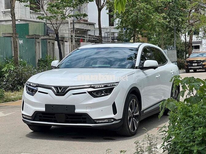 VinFast VF8 Plus 2023 Trắng 35000 km