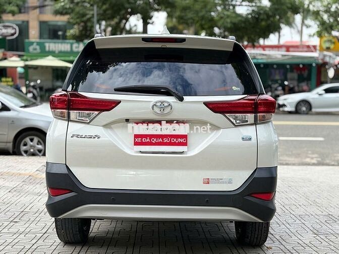Toyota Rush 1.5 Tự động 2018, xe gia đình