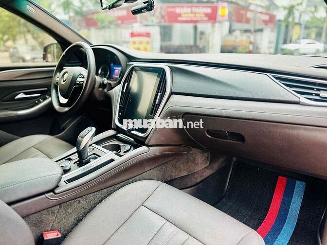VinFast Lux A2.0 Base 2022 Đen 45000 km