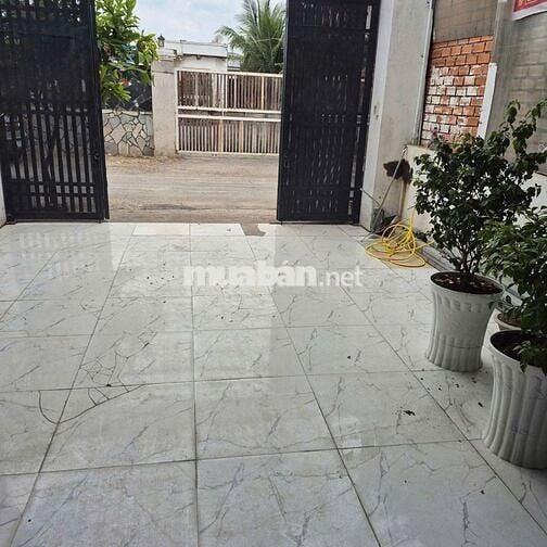 Nhà 1 trệt 1 lầu đang cho thuê 4 triệu, diện tích 112m2 giá chỉ 770tr