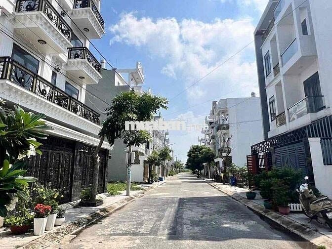 Cần bán gấp đất lô góc thổ cư 85m2