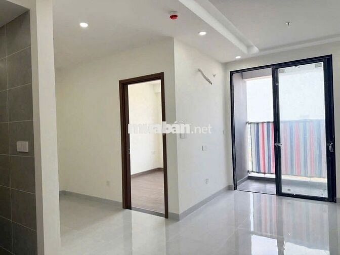 Căn 1PN đã lắp sẵn rèm, giàn phơi, ML, bếp, máy hút mùi, sô pha