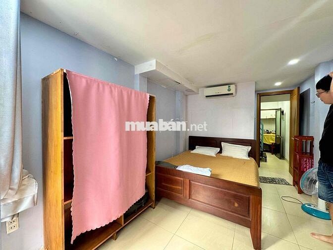 🏡Trống sẵn 1 phòng ban công tách bếp chỉ 5tr ngay Trần Hưng Đạo Q1🏡