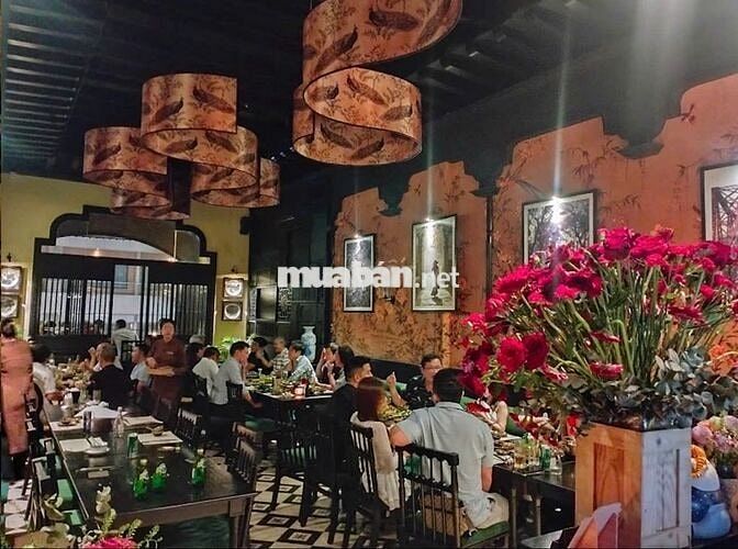 Cho Thuê Mặt Bằng Trung Tâm Quận 1 - Gần Phố Đi Bộ Nguyễn Huệ