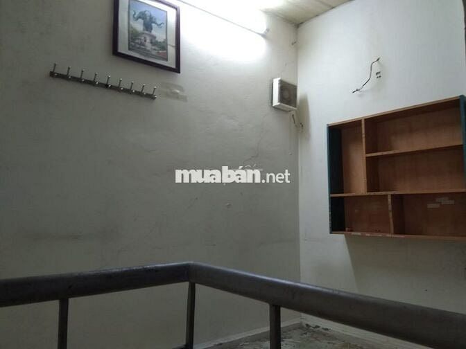 Cho thuê phòng 19m2 tầng 1 trung tâm HN
