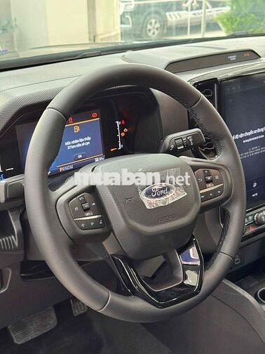 2026 Ford Ranger XLS 10AT 4x2 Đen đưa 245tr0 có xe