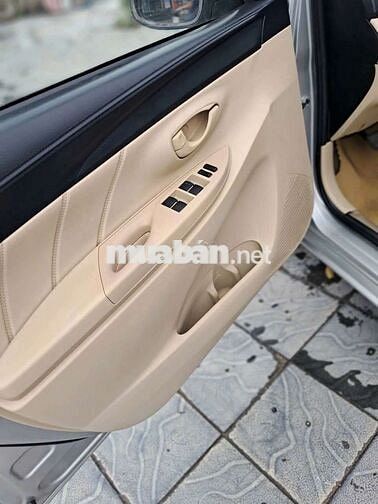 Toyota Vios E 2016 Số sàn Bạc