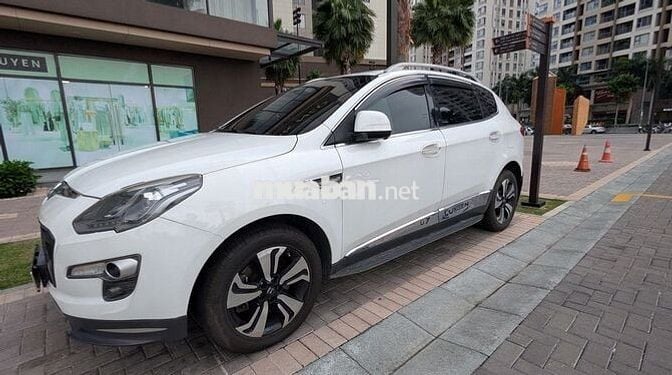 Luxgen U7 SUV 2016 Trắng 7 chỗ Xăng 2.2L Turbo