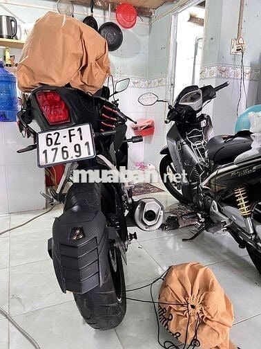 Yamaha R15V3 13000 km màu Đen