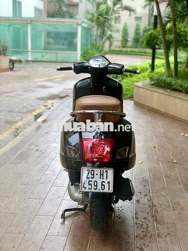 Piaggio Vespa GTS 125 2014 Đen