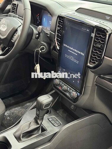2026 Ford Ranger XLS 10AT 4x2 Đen đưa 245tr0 có xe