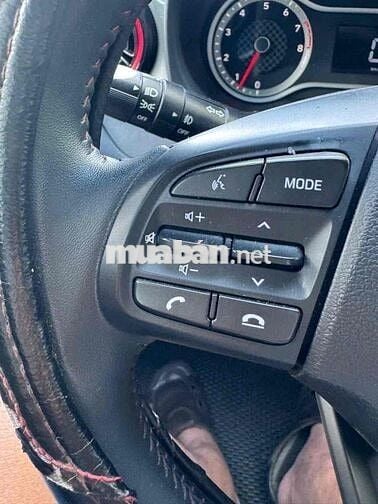 Hyundai i10 AT Full 1.2 Trắng 20000 km