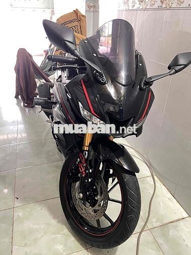 Yamaha R15V3 13000 km màu Đen