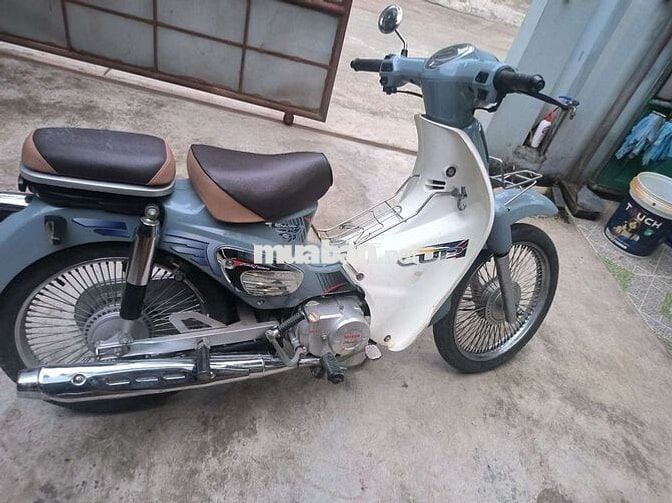 Honda Cub 50cc 2024 Xám trắng